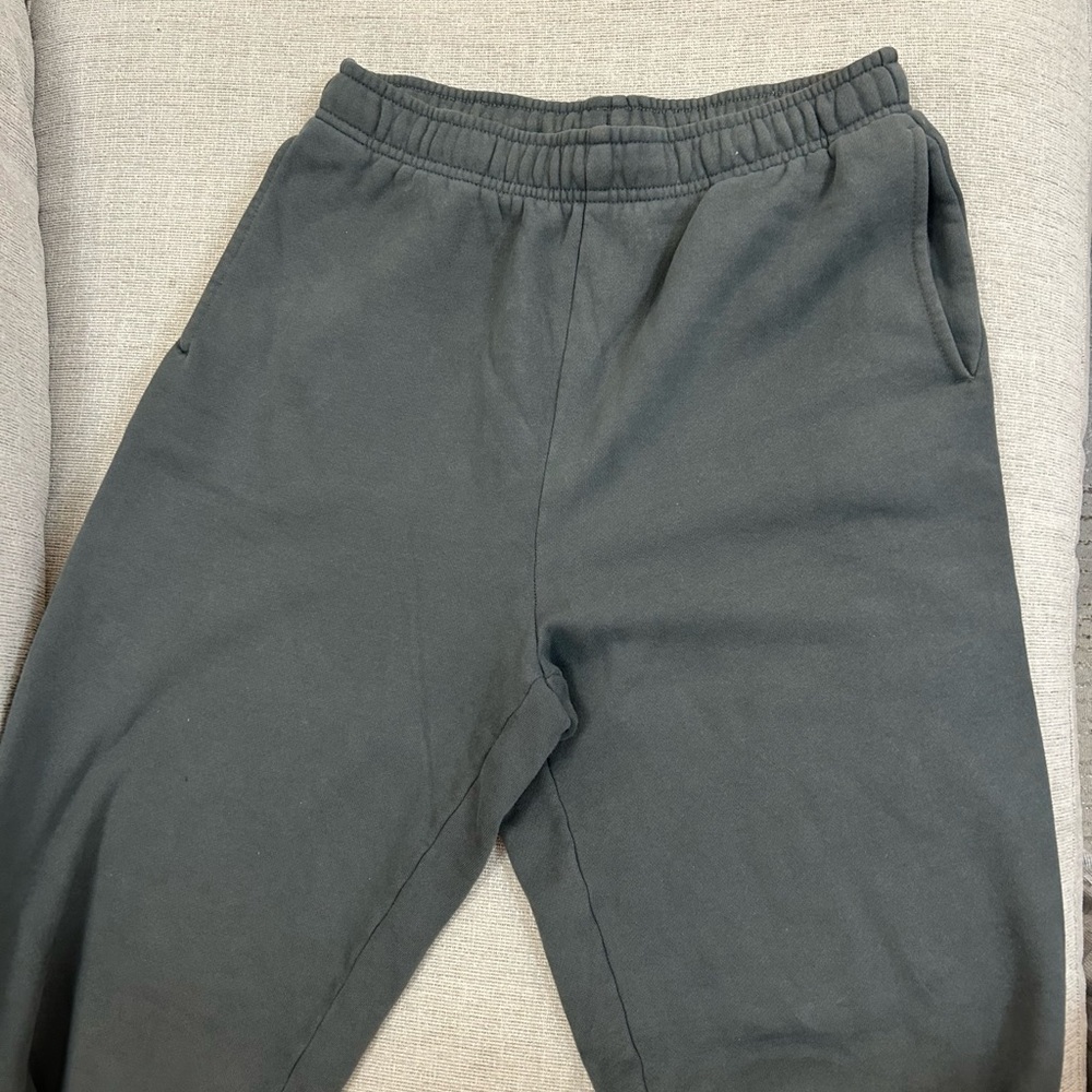 TNA Cozy Fleece Sweatpants in Army Green